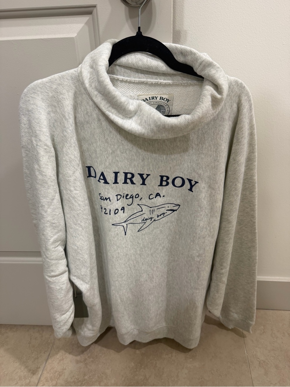 Dairy Boy M/L San Diego Mockneck. ⚡️🖤